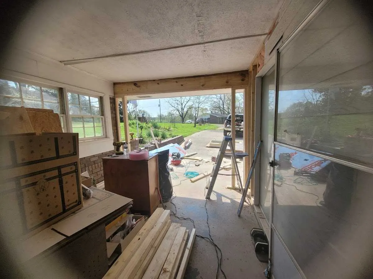 Air movers and dehumidifier for Drying & Dehumidification in Norton Shores